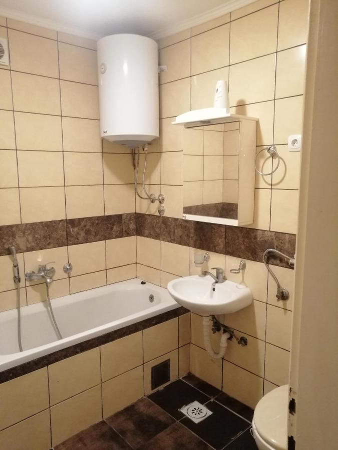 State Apartmants 2 コトル エクステリア 写真