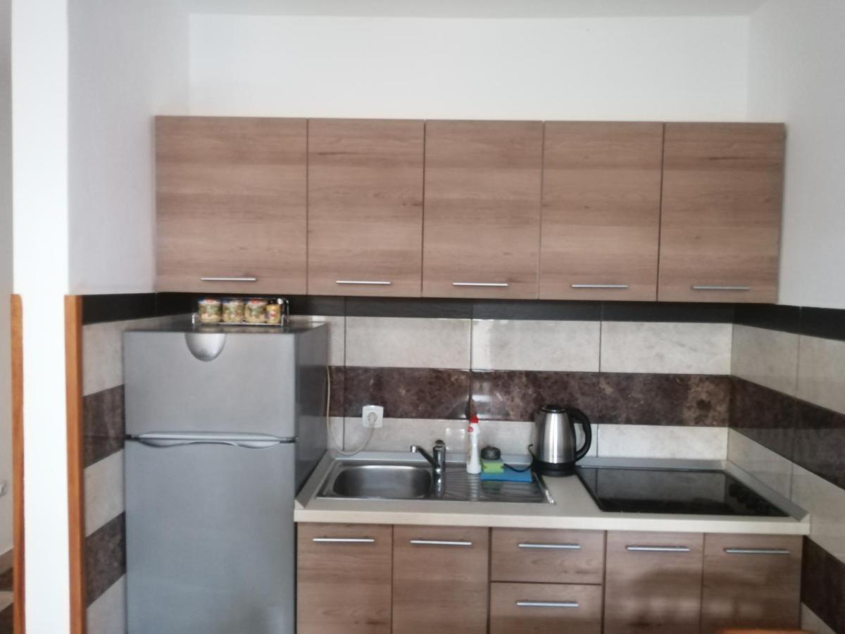 State Apartmants 2 コトル エクステリア 写真